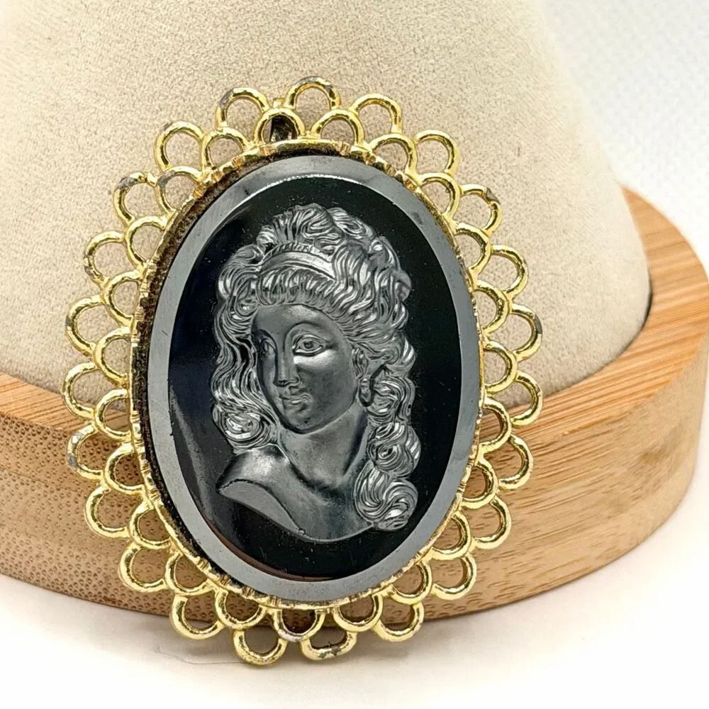 Vintage Black Glass Cameo Brooch Pendant